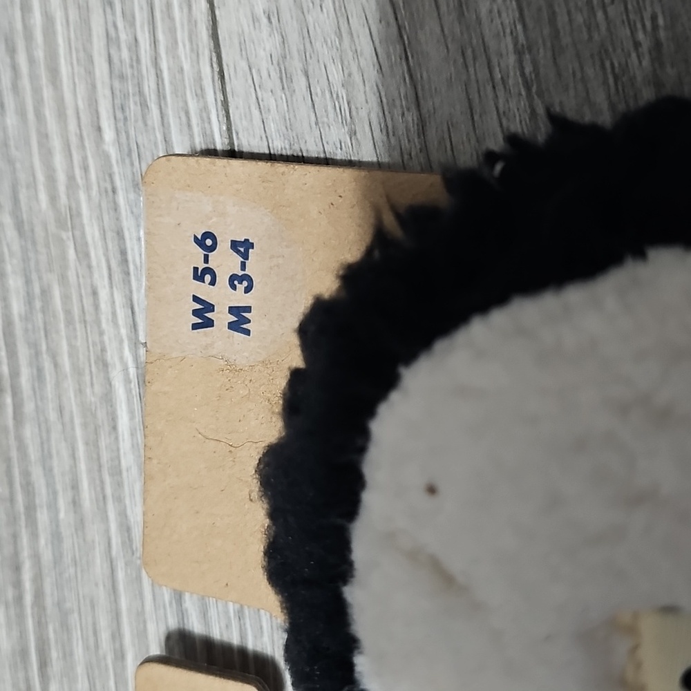 Nwt dearfoams penguins slippers unisex - Picture 2 of 3